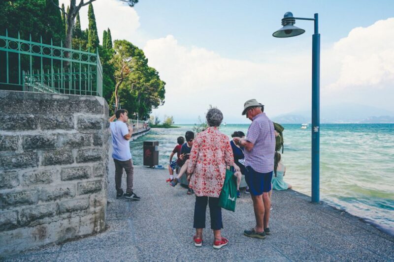 Sirmione: Village Highlights Walking & Lake Garda Boat Tour - Exploring Sirmione: What You Can Expect from This Tour