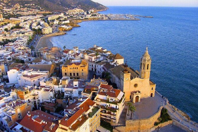 Sitges sailing, walking and winery tour - The Winery Experience: Tasting Malvasia in an Urban Setting