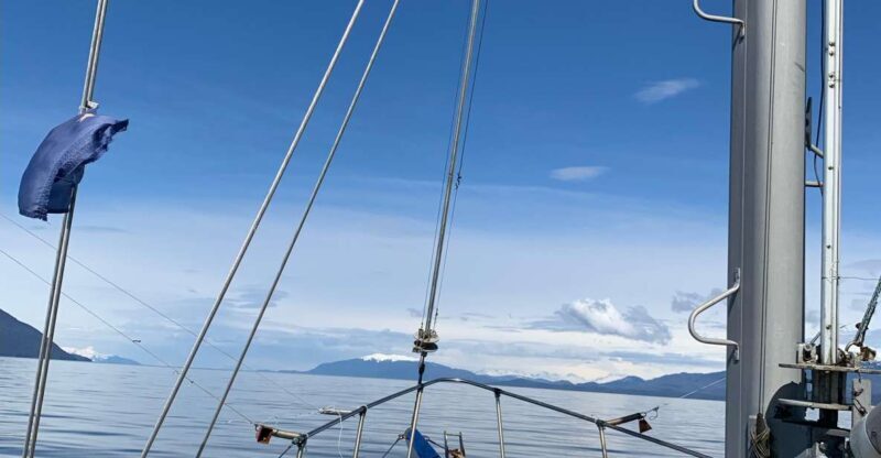 Sitka Boat Tours: whale watching, hot springs, kayaking - Key Points