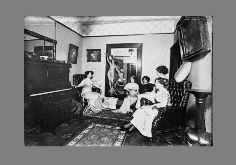 Six Women - A Historical Walking Tour - What Travelers Are Saying