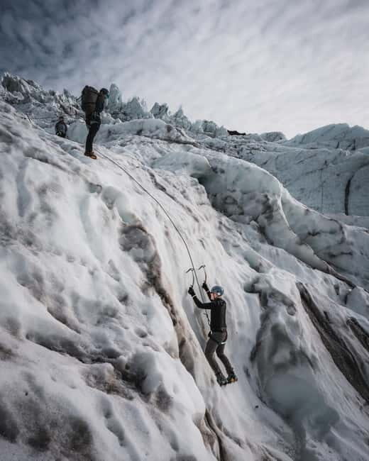 Skaftafell: Glacier Hike & Ice Climbing Adventure - The Ice Climbing Experience