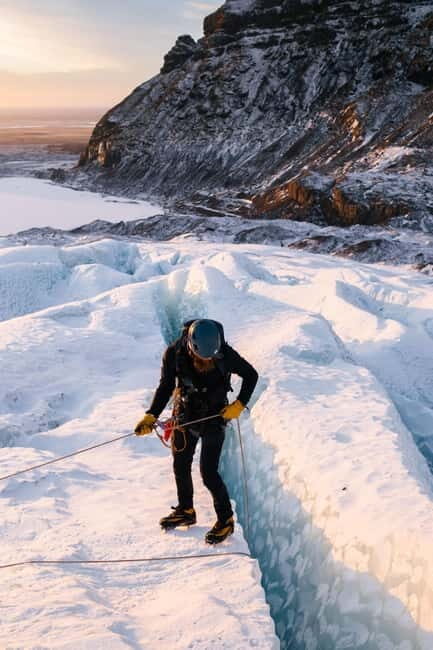 Skaftafell: Glacier Hike & Ice Climbing Adventure - The Guides and Group Size