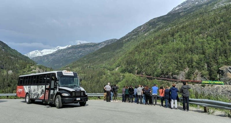 Skagway: Klondike Highway & Yukon Bus Tour with Husky Kennel - A Scenic Ride into the Yukon’s Wilderness