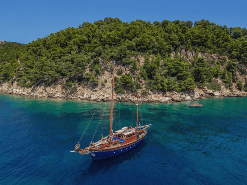 Skiathos: Wooden Sailboat Full- or Half-Day Trip with Meal - Who Will Love This Tour?