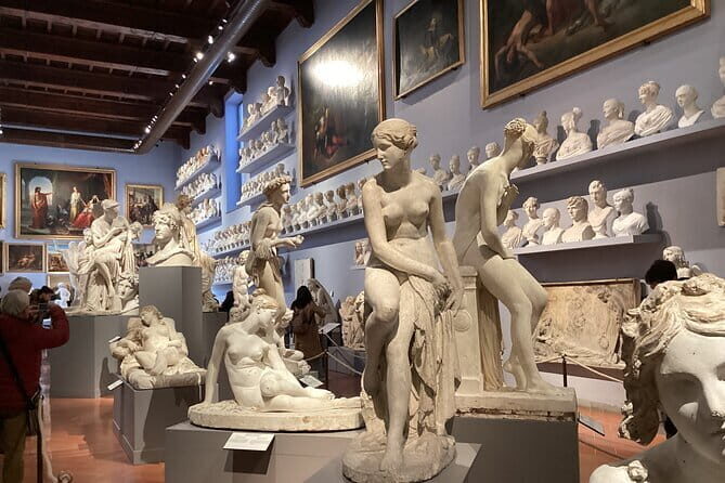 Skip the Line: Accademia Gallery Priority Entry Ticket with eBook - Key Points