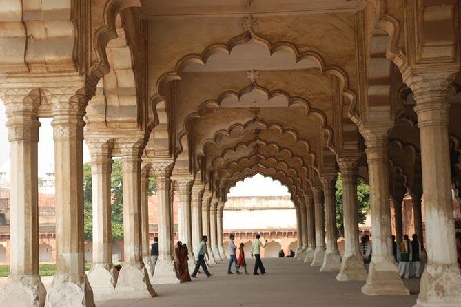 Skip-the-Line: Agra Fort Entrance Ticket with Guided Tour - Who Should Consider This Tour?