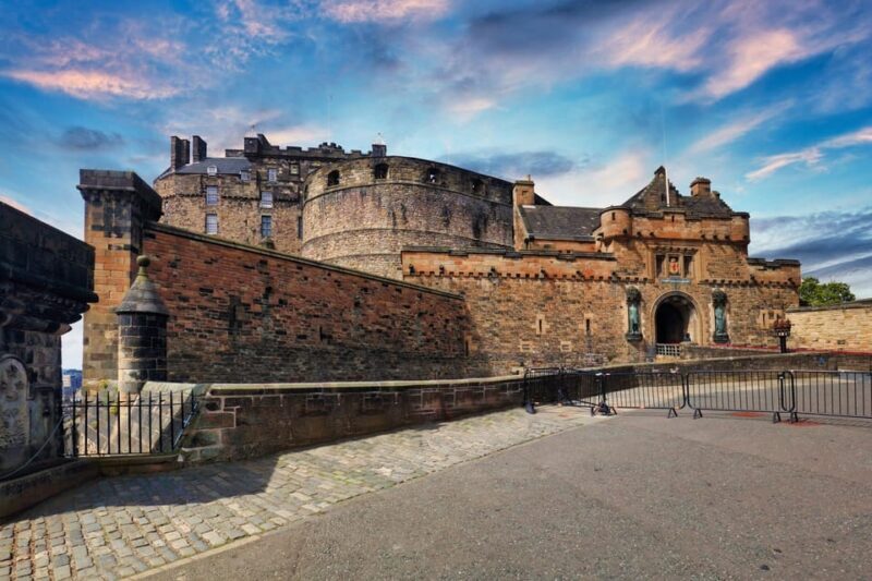 Skip-the-line Edinburgh Castle with Old Town Walking Tour - A Personal Take on the Edinburgh Castle and Old Town Walk