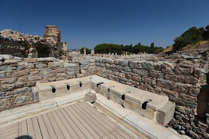 Skip-the-line Ephesus & Wine Tasting Tour From Kusadasi Port - Exploring the Highlights of the Tour