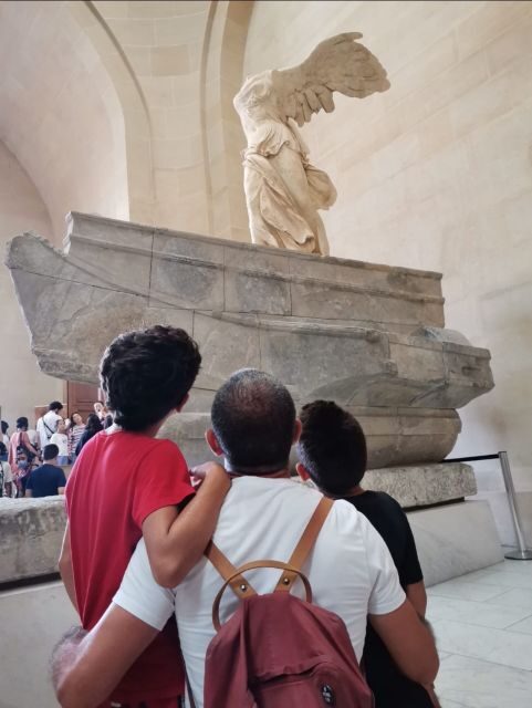 Skip the Line Guided Tour of Louvre Museum in Small Group - A Close Look at the Tour Experience