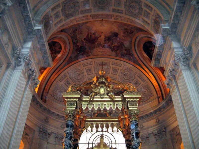 Skip-the-line Invalides & Napoleon Tour - Semi-Private 8ppl - A Closer Look at the Skip-the-line Invalides & Napoleon Tour