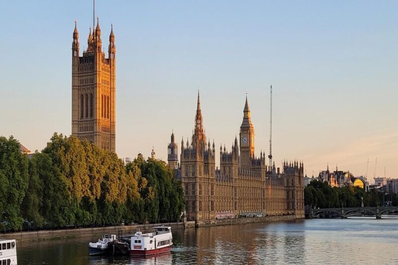 Skip-the-Line London Westminster Abbey Guided Tour in German - Key Points