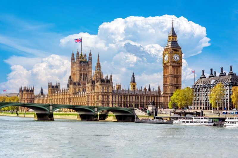 Skip-the-Line London Westminster Abbey Guided Tour in German - Price and Value