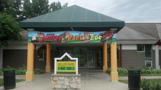 Skip the Line: Miller Park Zoo General Admission Ticket - Key Points