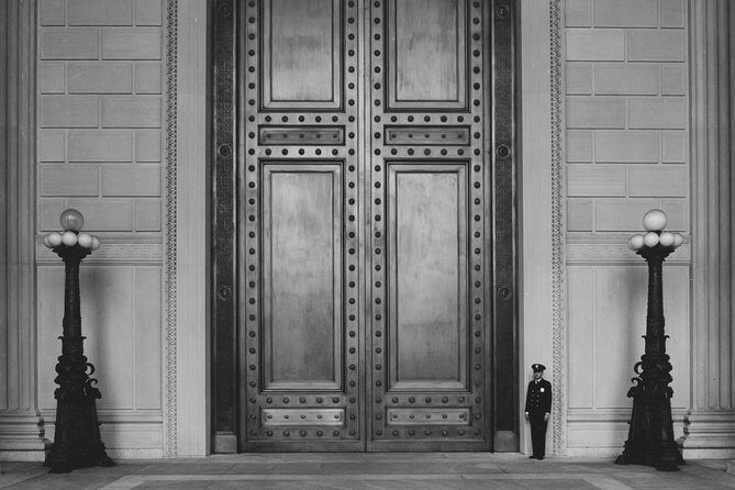 Skip-the-line National Archives Building Exclusive Guided Tour - What to Expect: The Itinerary in Detail