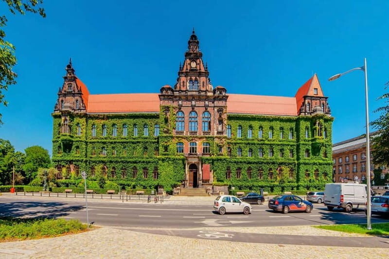 Skip-the-line National Museum and Old Town Private Tour - Practical Details and Value