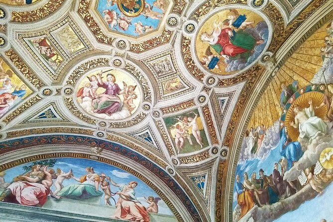Skip-the-line Night Tour Vatican Museums with Sistine Chapel - A Closer Look at the Experience