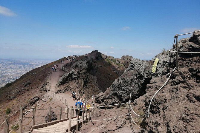 Skip-the-Line Pompeii & Volcano Vesuvius Day Tour w Hotel or Port Pickup - Why This Tour Works Well