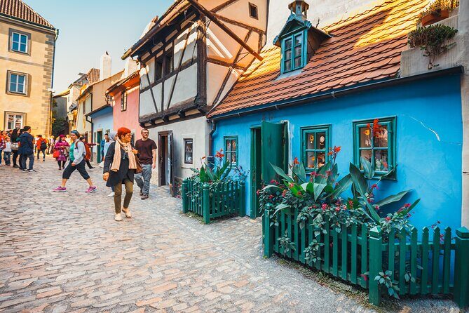 Skip the line: Prague Castle Interiors Tour with Local Guide - Who Will Love This Tour?