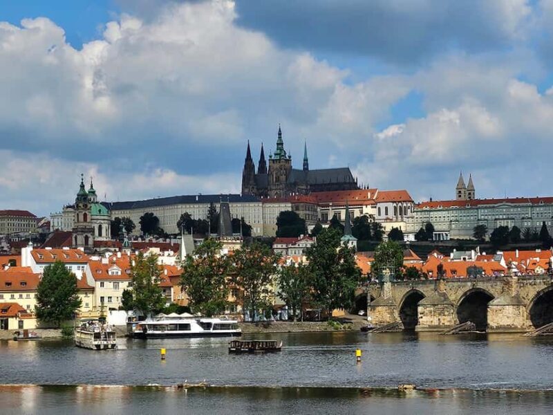 Skip-the-Line Private Tour of Prague Castle & Hidden Gems - Key Points