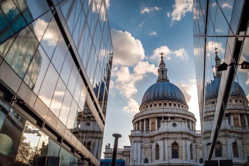 Skip-the-Line St Pauls Cathedral Private Tour in London - Discover the Majesty of St. Pauls Cathedral with a Private Guided Tour