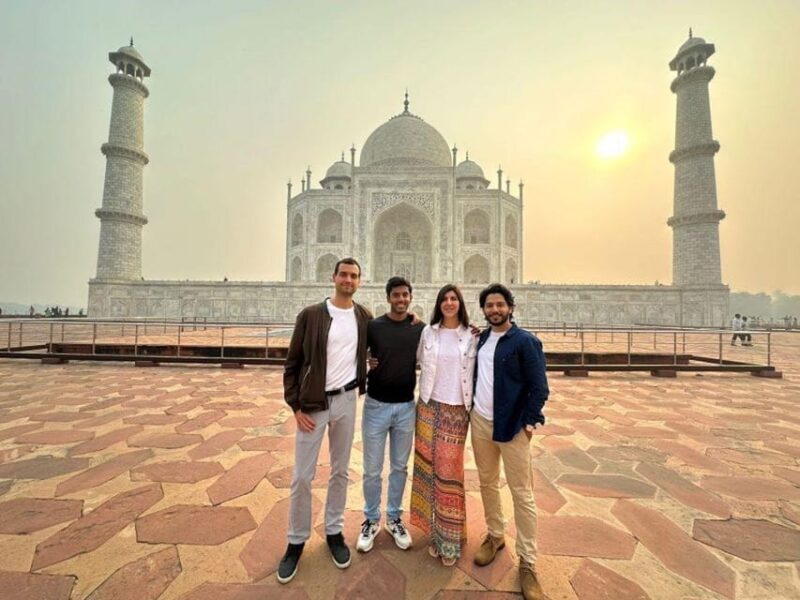 Skip the line Taj Mahal guided tour with High Value entrance - The Sum Up