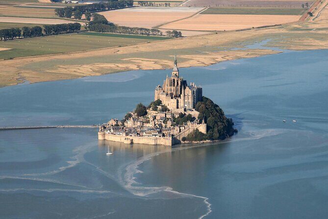 Skip-the-Line Ticket Mont-Saint-Michel Abbey Audio-Visual Tour - The Experience in Detail