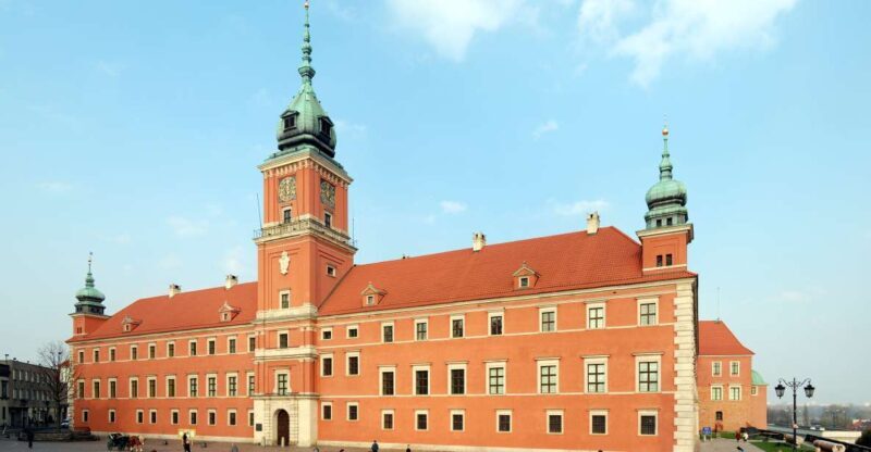 Skip-the-Line Warsaw Royal Castle Private Guided Tour - Exploring Warsaw’s Royal Castle: A Deep Dive