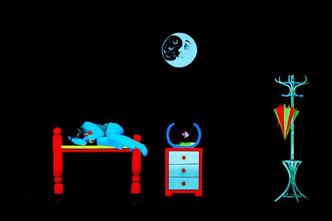 Skip the Line: WOW Show Black Light Theater in Prague Ticket - The Experience in Detail