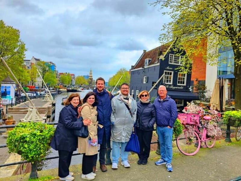 Skipping Lines & Sipping Beers: A History Tour of Amsterdam - Starting Point and Duration