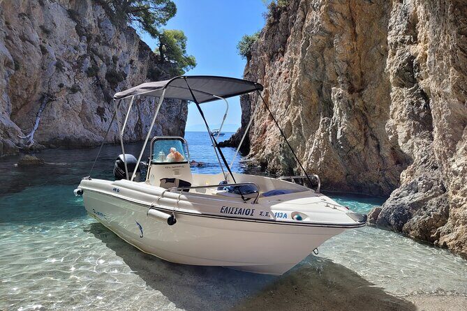 Skopelos Boat Hire / Private Boat Trips - Key Points