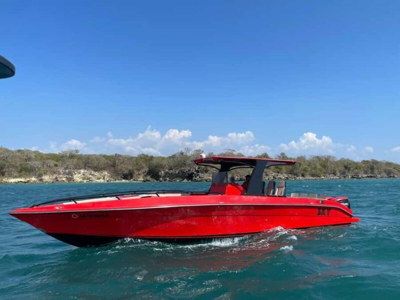 SKY BOAT: Private Full Day Luxury Boats - In-Depth Review of SKY BOAT’s Full Day Private Luxury Tour