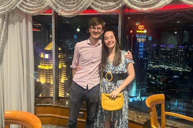 Sky-High Dining Experience at the Iconic Petronas Twin Towers - An In-Depth Look at the Petronas Twin Towers Tour