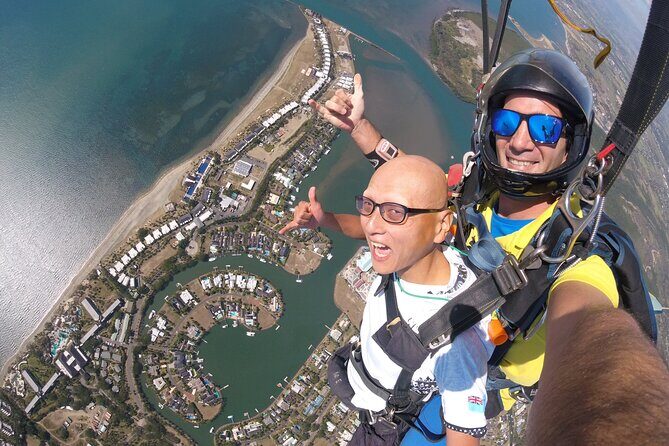 Skydive Fiji Radical 10000ft Tandem Jump (30 seconds free fall) - Experience the Thrill of a 10,000-Foot Tandem Skydiving in Fiji