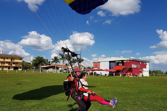Skydive Tandem - São Paulo - Brazil - An In-Depth Look at the São Paulo Tandem Skydiving Experience