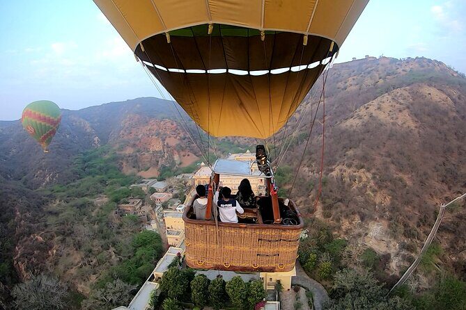 SkyWaltz Hot Air Balloon Safari - In-Depth Review: What Travelers Should Know