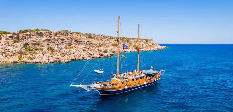 Sliema: Gozo/Comino Blue Lagoon Gulet Cruise w/ Lunch+Drinks - The Blue Lagoon at Comino