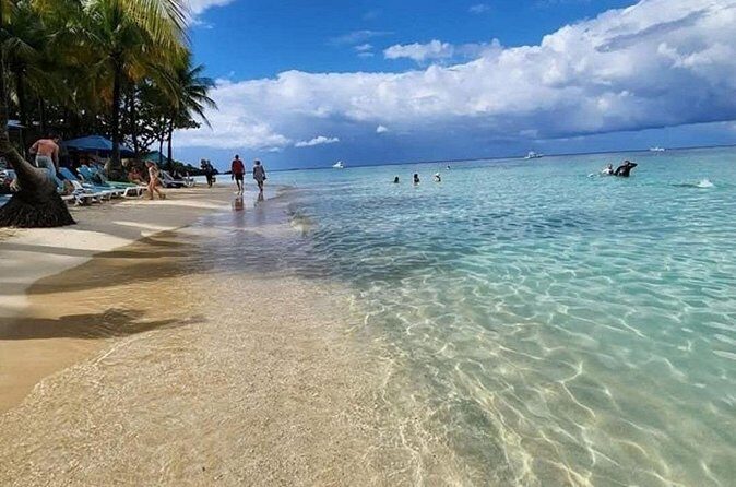 Sloths Roatan Island Tour with Beach Break & Port Pick Up - FAQs