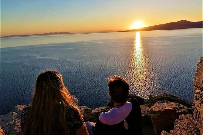 Small-Group Armenistis Lighthouse Sunset Tour in Mykonos - A Detailed Look at the Armenistis Lighthouse Sunset Tour
