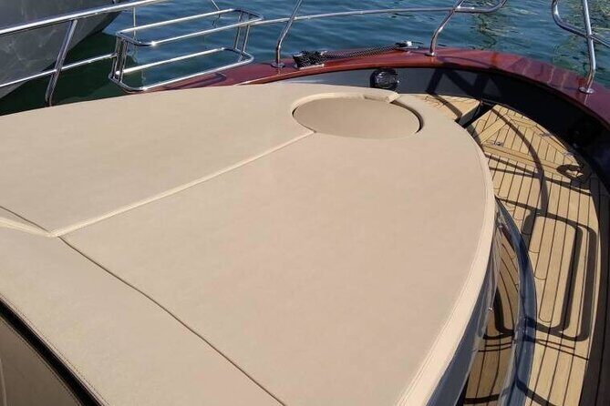 Small group boat tour from Sorrento to Capri - Small group boat tour from Sorrento to Capri