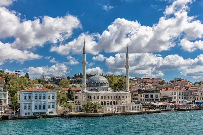 Small-Group Bosphorus Cruise and Istanbuls Egyptian Bazaar - FAQ