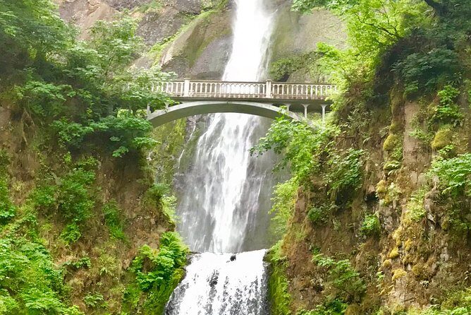 Small Group: Columbia River Gorge Waterfalls Tour from Portland - A Closer Look at the Columbia River Gorge Waterfalls Tour