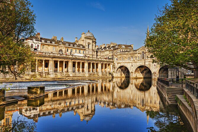 Small Group Cotswolds Village, Stonehenge and Bath Tour from London - Exploring the Highlights in Depth
