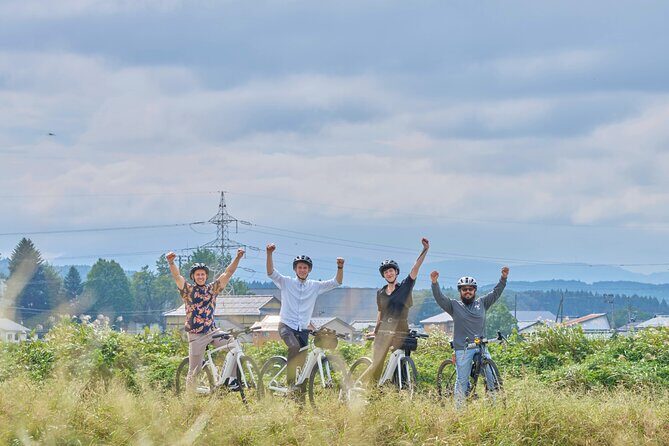 Small Group Craft Experience Cycling Tour - Key Points