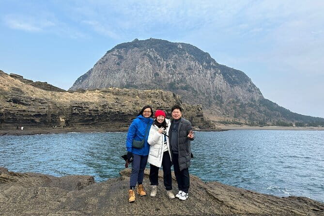 Small Group Day Tour in West Jeju Healing Island - Geological Marvels at Suwolbong