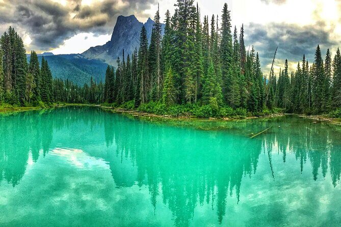 Small Group Day Tour to Banff Lake Louise Moraine Lake Icefields - Key Points