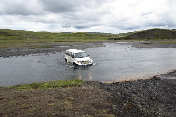Small Group Day Tour to Lakagigar volcano by Super Jeep from Klaustur - Who Should Consider This Tour?