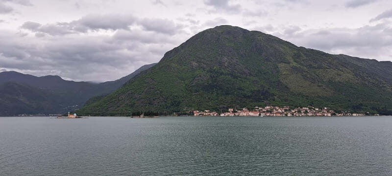 Small group day trip from Dubrovnik to Montenegro - Who Should Consider This Tour?