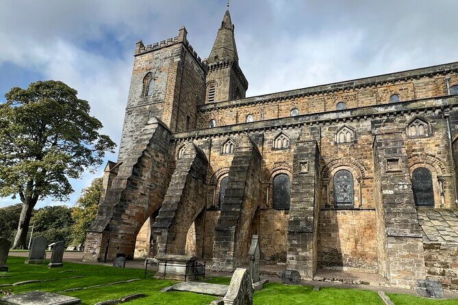 Small Group Day Trip to St Andrews and Scottish Coastal Villages - Detailed Review of the Experience