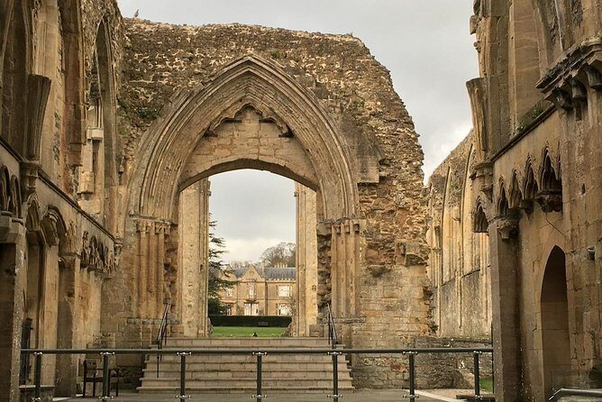 Small-Group Day Trip to Stonehenge, Glastonbury, and Avebury from London - FAQs