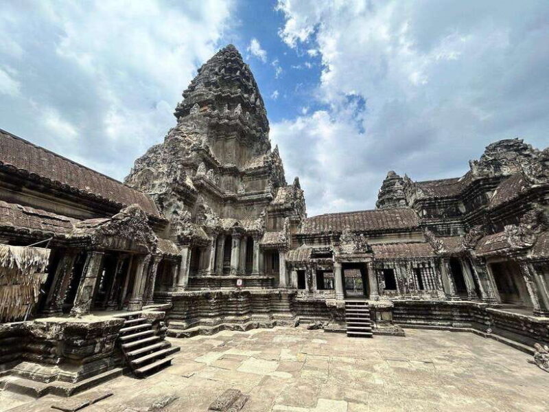 Small-Group Full Day Angkor wat Guide tour with Sun set - The Sum Up